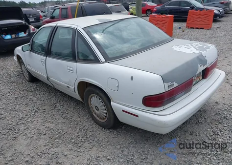 1996 Buick Regal Custom из США, поврежденный, VIN 2G4WB52K1T1478495